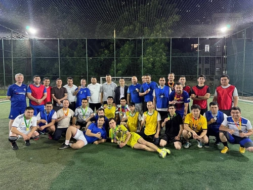 9-may — “Xotira va qadrlash kuni” munosabati bilan Polimerlar kimyosi va fizikasi institutida yosh olimlar o‘rtasida laboratoriyalar kesimida futbol bo‘yicha “Direktor kubogi” musobaqasi yuqori kayfiyatda bo‘lib o‘tdi.